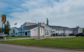 Super 8 By Wyndham Glenwood